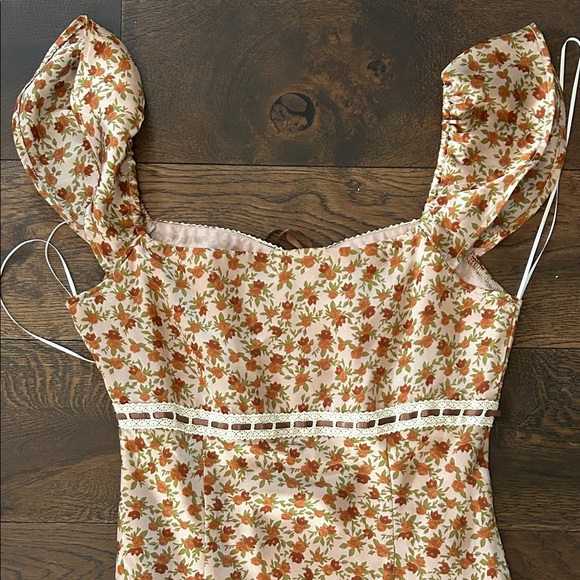 Bailey Rose Satin Floral Midi Dress with Puff Sleeves - Picture 5 of 6